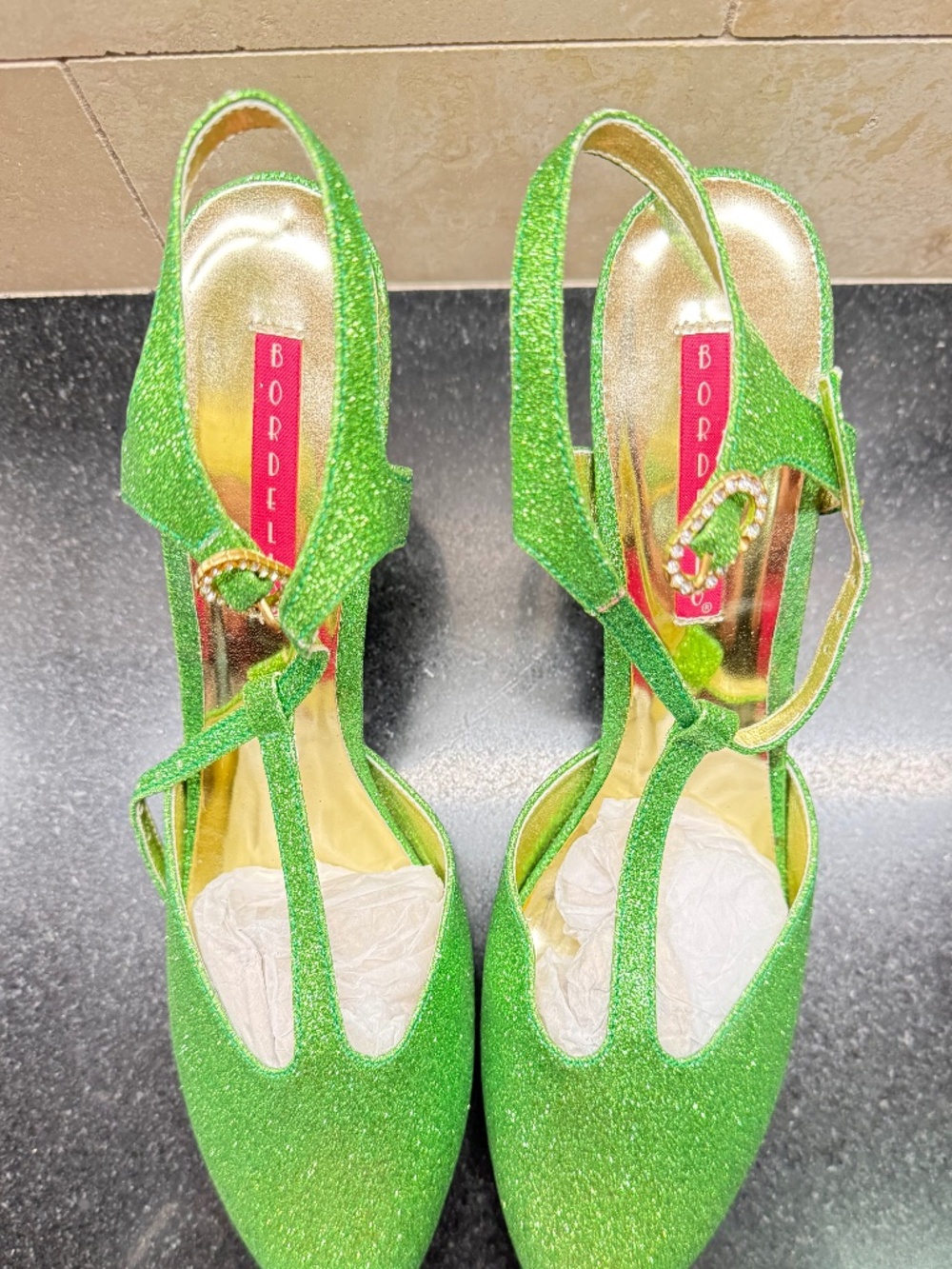 SHIMMERY GREEN 4 INCH PUMPS